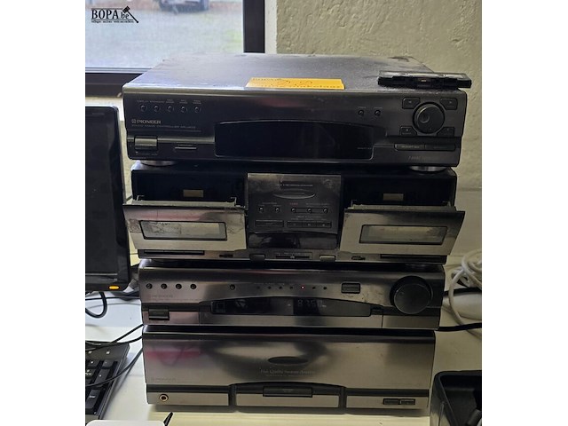 Lot 22 - stereo toren pioneer - afbeelding 1 van  6