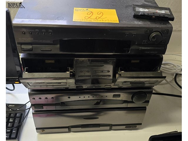 Lot 22 - stereo toren pioneer - afbeelding 2 van  6