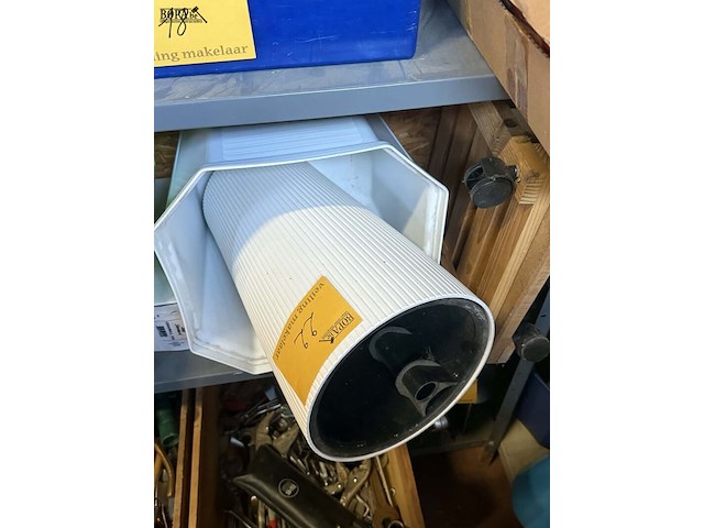 Lot 22 - strata design witte bloempot pvc, lechuza bloempot en onder - afbeelding 1 van  5