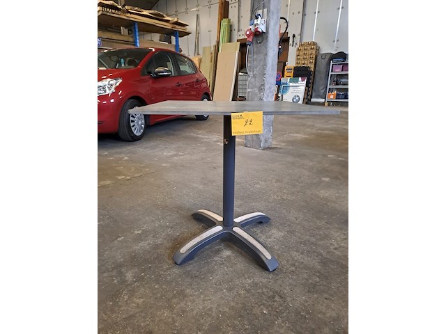 Lot 22 - terrastafel volkern - 9 stuks - afbeelding 1 van  3