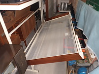 Lot 22 - vintage uitklapbaar bed - afbeelding 2 van  3