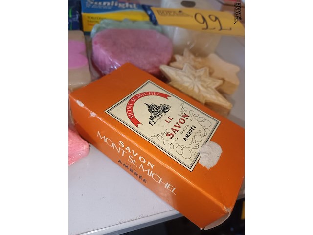 Lot 22 - vintage zeepjes. 13 stuks - afbeelding 3 van  4