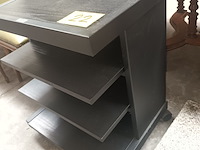 Lot 22 - zwart rek op wielen - afbeelding 2 van  3