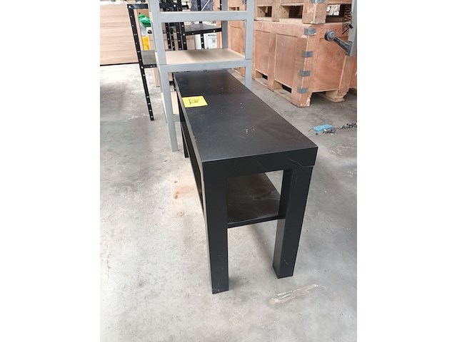 Lot 22 - zwarte ikea sidetable - afbeelding 2 van  2