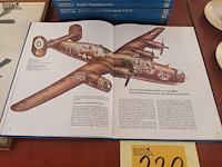Lot 220 - boekenreeks luchtvaart. 25 stuks - afbeelding 2 van  5