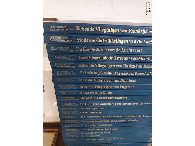 Lot 220 - boekenreeks luchtvaart. 25 stuks - afbeelding 3 van  5