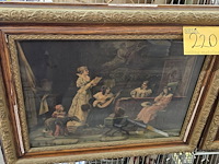 Lot 220 - kaders met tafereel achter glas, 2 stuks - afbeelding 2 van  3