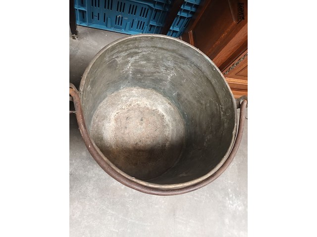 Lot 220 - koperen ketel - afbeelding 3 van  3