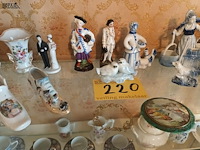 Lot 220 - porselein beeldjes en decoratie. 18 stuks - afbeelding 3 van  6