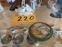Lot 220 - porselein beeldjes en decoratie. 18 stuks - afbeelding 6 van  6