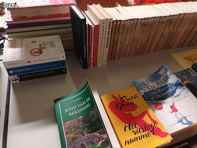 Lot 220 - romans en leesboeken. 102 stuks - afbeelding 5 van  6