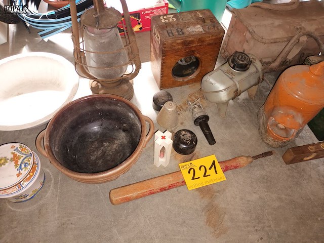 Lot 221 - lot brocante. 17 stuks - afbeelding 1 van  4