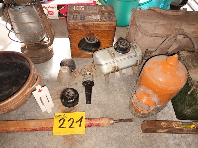 Lot 221 - lot brocante. 17 stuks - afbeelding 3 van  4