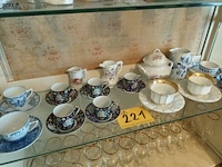 Lot 221 - porselein servies. 26 stuks - afbeelding 1 van  5