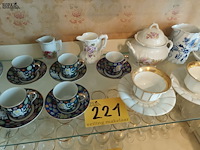 Lot 221 - porselein servies. 26 stuks - afbeelding 5 van  5