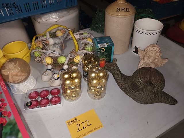 Lot 222 - decoratie. 22 stuks - afbeelding 1 van  6
