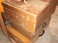 Lot 222 - houten materiaalkoffers. 4 stuks - afbeelding 3 van  4