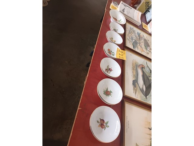 Lot 222 - set kommen limoges france. 13 stuks - afbeelding 1 van  6