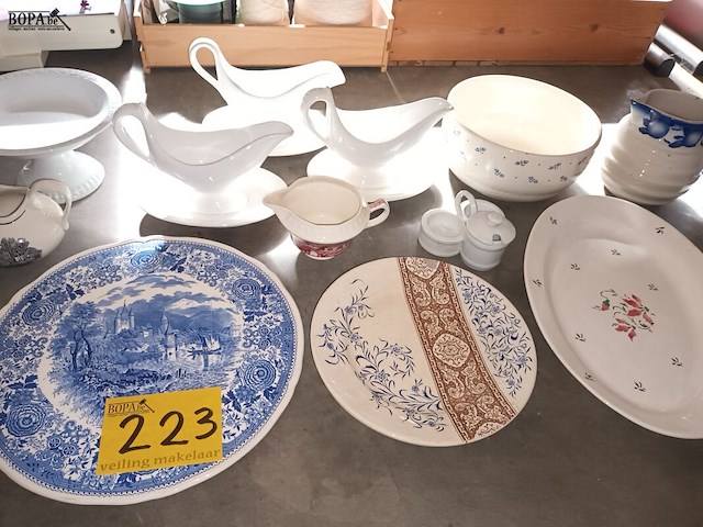 Lot 223 - antiek servies. 23 stuks - afbeelding 3 van  4