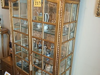 Lot 223 - antieke vergulde vitrine kast - afbeelding 3 van  5