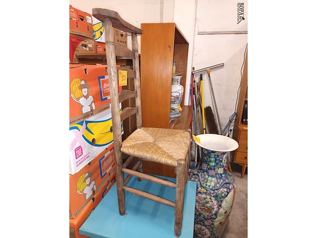 Lot 223 - kerkstoel - afbeelding 2 van  3