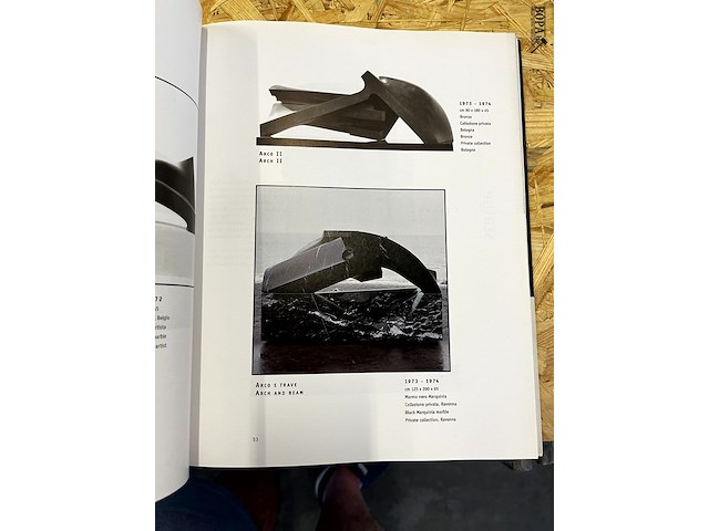 Lot 223 - sculpture a firenze gio pmodoro - afbeelding 3 van  5