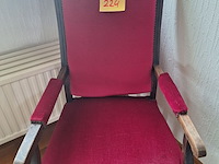 Lot 224 - armstoel - afbeelding 1 van  2