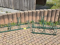 Lot 224 - fietsrekken. 3 stuks - afbeelding 1 van  4