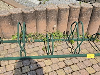 Lot 224 - fietsrekken. 3 stuks - afbeelding 2 van  4