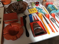 Lot 224 - lot retro en vintage. 70 stuks - afbeelding 5 van  7