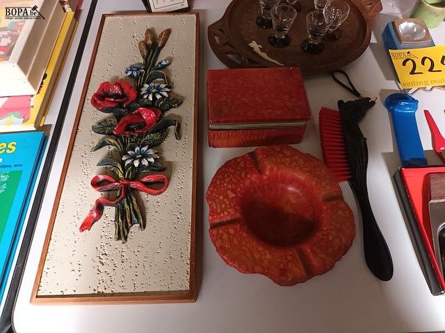 Lot 224 - lot retro en vintage. 70 stuks - afbeelding 7 van  7