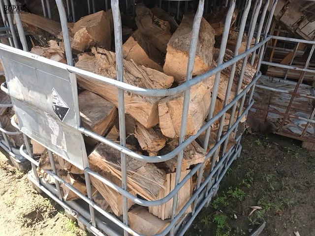 Lot 224 - metalen kooi met brandhout. 4 stuks - afbeelding 3 van  6