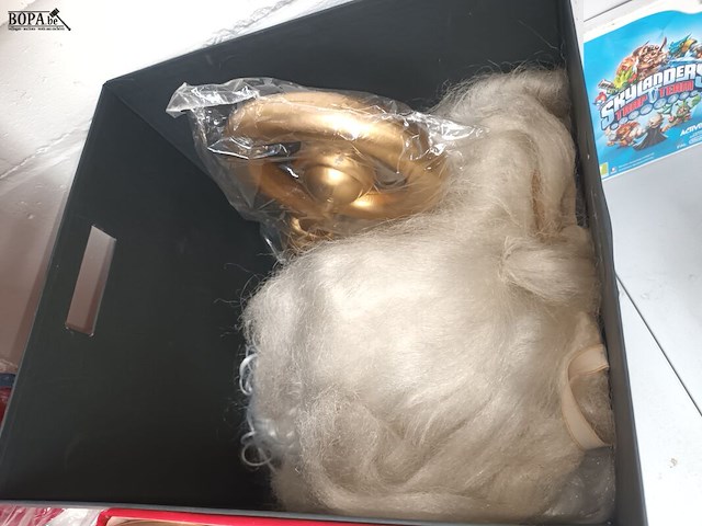 Lot 224 - sinterklaaskostuum met toebehoren - afbeelding 5 van  5