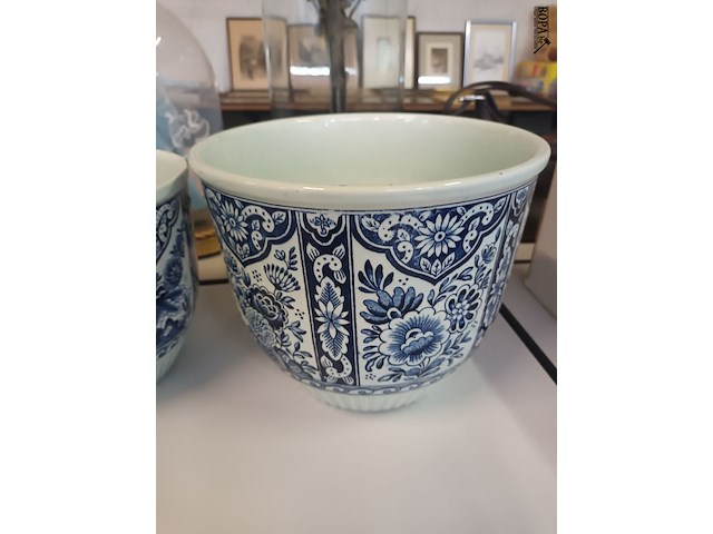 Lot 225 - blauwe delft. 3 stuks - afbeelding 4 van  5