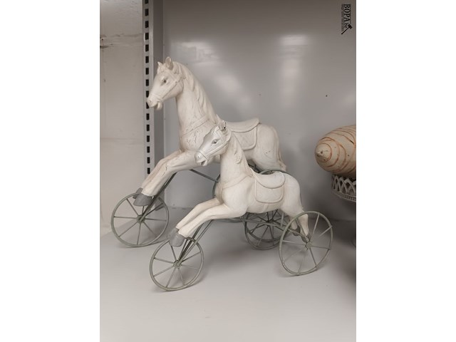 Lot 225 - decoratie - 10 stuks - afbeelding 3 van  4