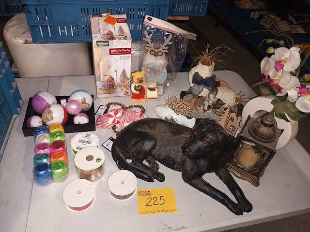 Lot 225 - decoratie en verpakkingslint. 15 stuks - afbeelding 2 van  5