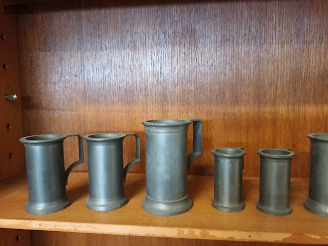 Lot 225 - kannetjes in tin. 7 stuks - afbeelding 3 van  4