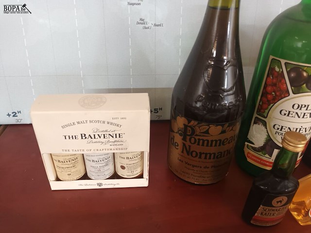Lot 226 - flessen alcoholische drank. 12 stuks - afbeelding 2 van  5