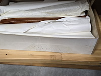 Lot 226 - muziektafeltje en laptoptafeltje - afbeelding 1 van  3