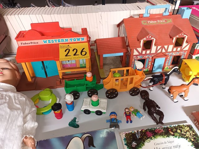 Lot 226 - oud speelgoed. 32 stuks - afbeelding 4 van  7