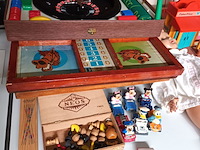 Lot 226 - oud speelgoed. 32 stuks - afbeelding 6 van  7