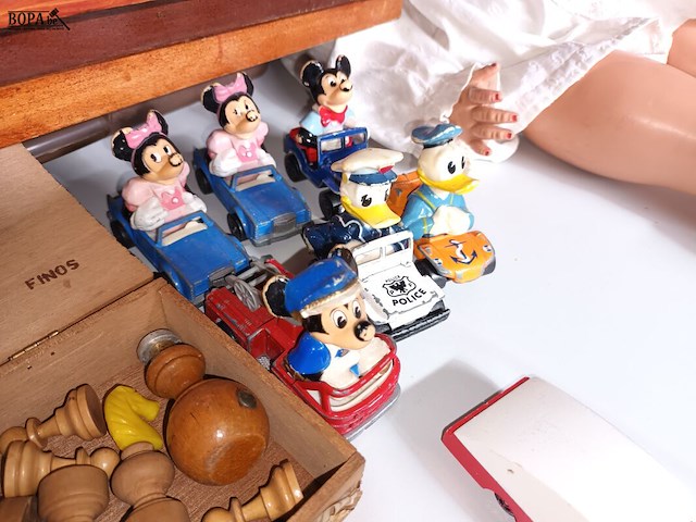 Lot 226 - oud speelgoed. 32 stuks - afbeelding 7 van  7