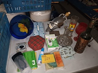 Lot 227 - huisraad. 26 stuks - afbeelding 1 van  6