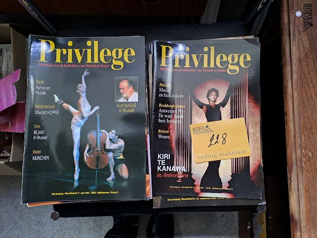 Lot 228 - lot van 30-tal tijdschriften privilege voor liefhebbers van - afbeelding 1 van  2