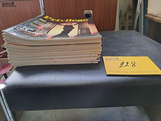 Lot 228 - lot van 30-tal tijdschriften privilege voor liefhebbers van - afbeelding 2 van  2