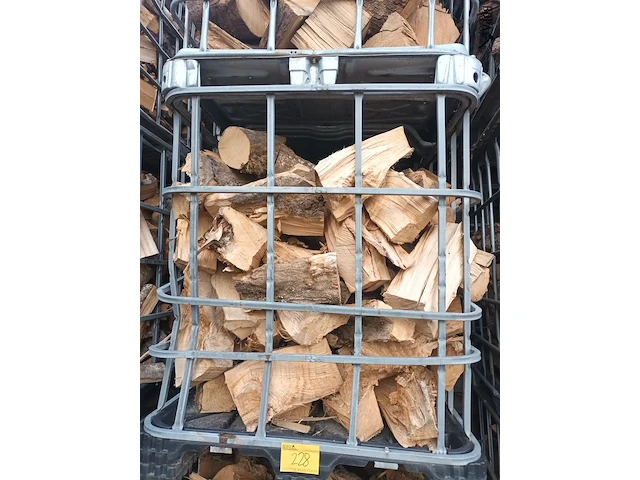 Lot 228 - metalen kooi met brandhout. 4 stuks - afbeelding 3 van  5
