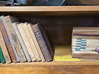 Lot 228 - oude boeken ong 11 stuks - afbeelding 1 van  3