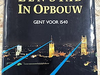 Lot 229 - een stad in opbouw gent voor 1540 - afbeelding 1 van  5