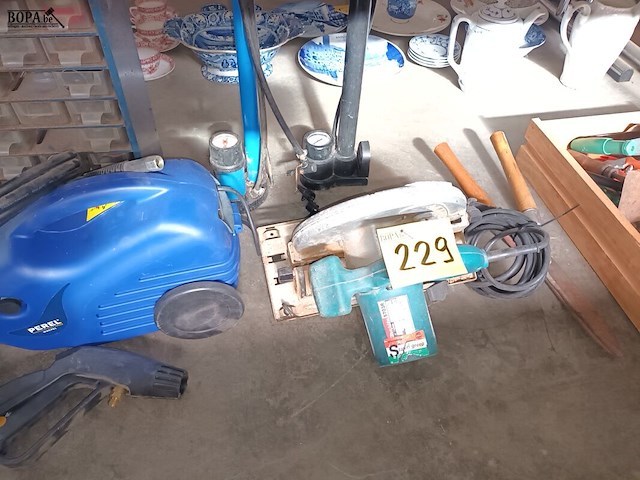 Lot 229 - gereedschap en doe-het-zelf materiaal - afbeelding 1 van  4