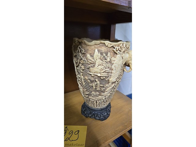 Lot 229 - italiaanse resin vazen '60 - '80 - afbeelding 7 van  7